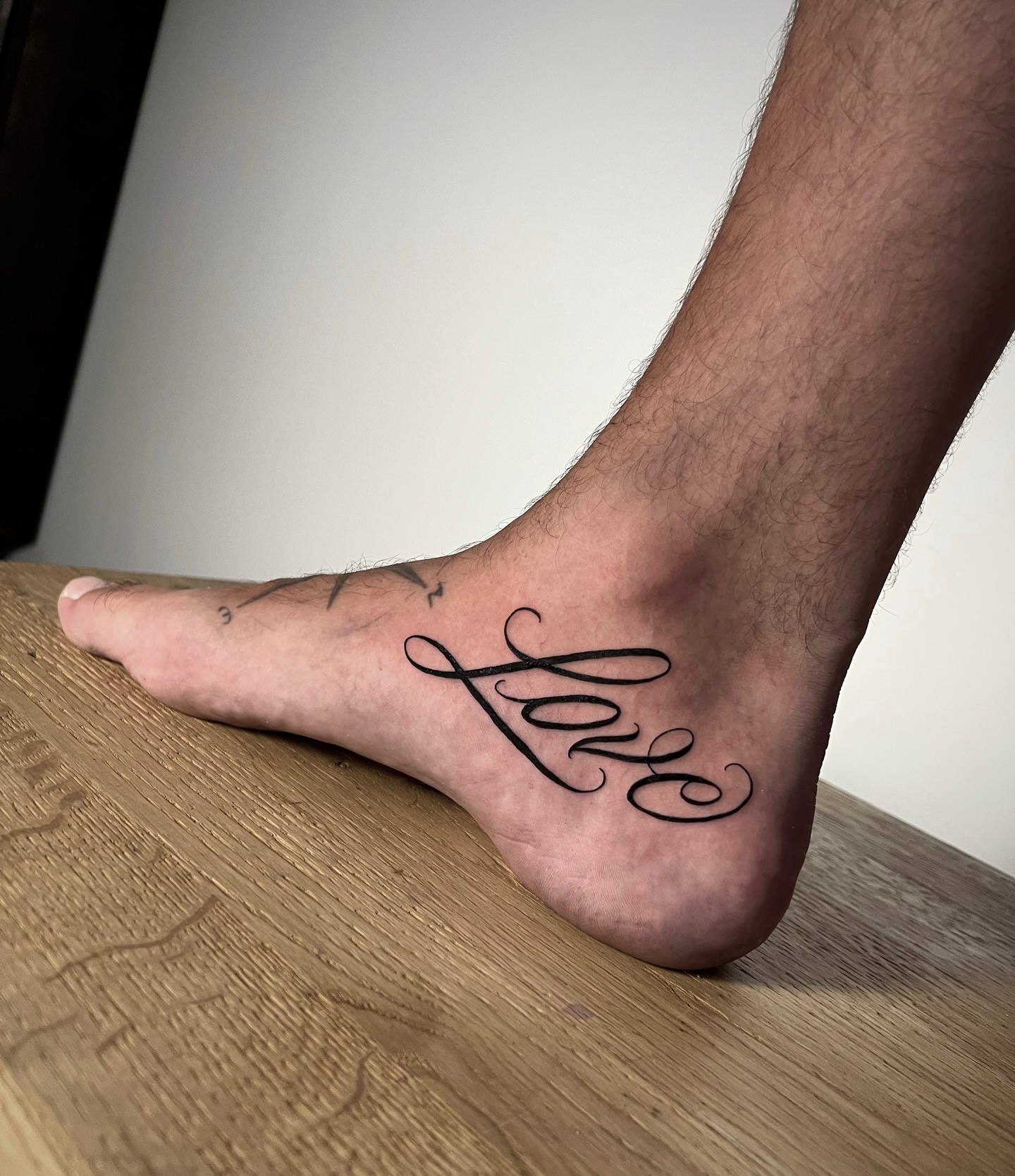 Tatuaggio fine line a Firenze Quartiere 5